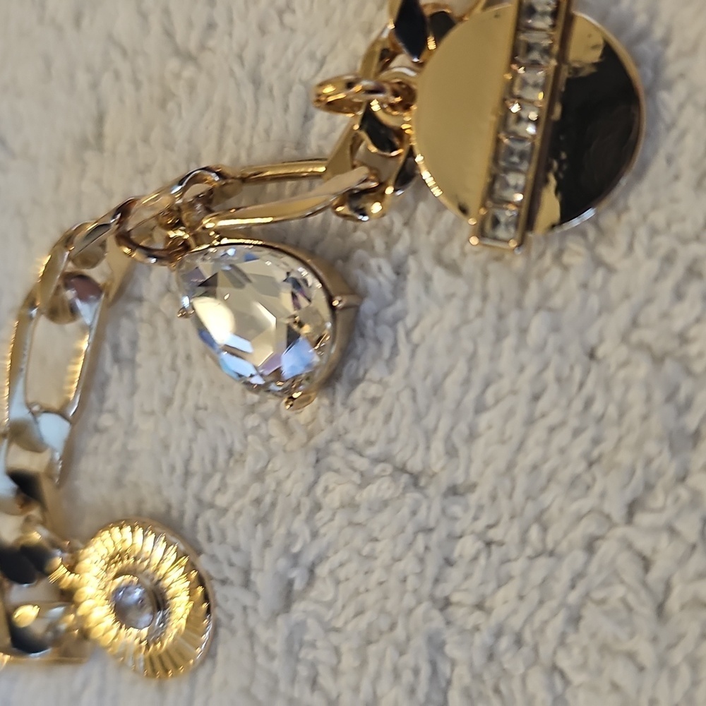 NWT On 34th Gold, Crystal, Pearl Mixed Charm Necklace Unique 18" - Picture 12 of 14